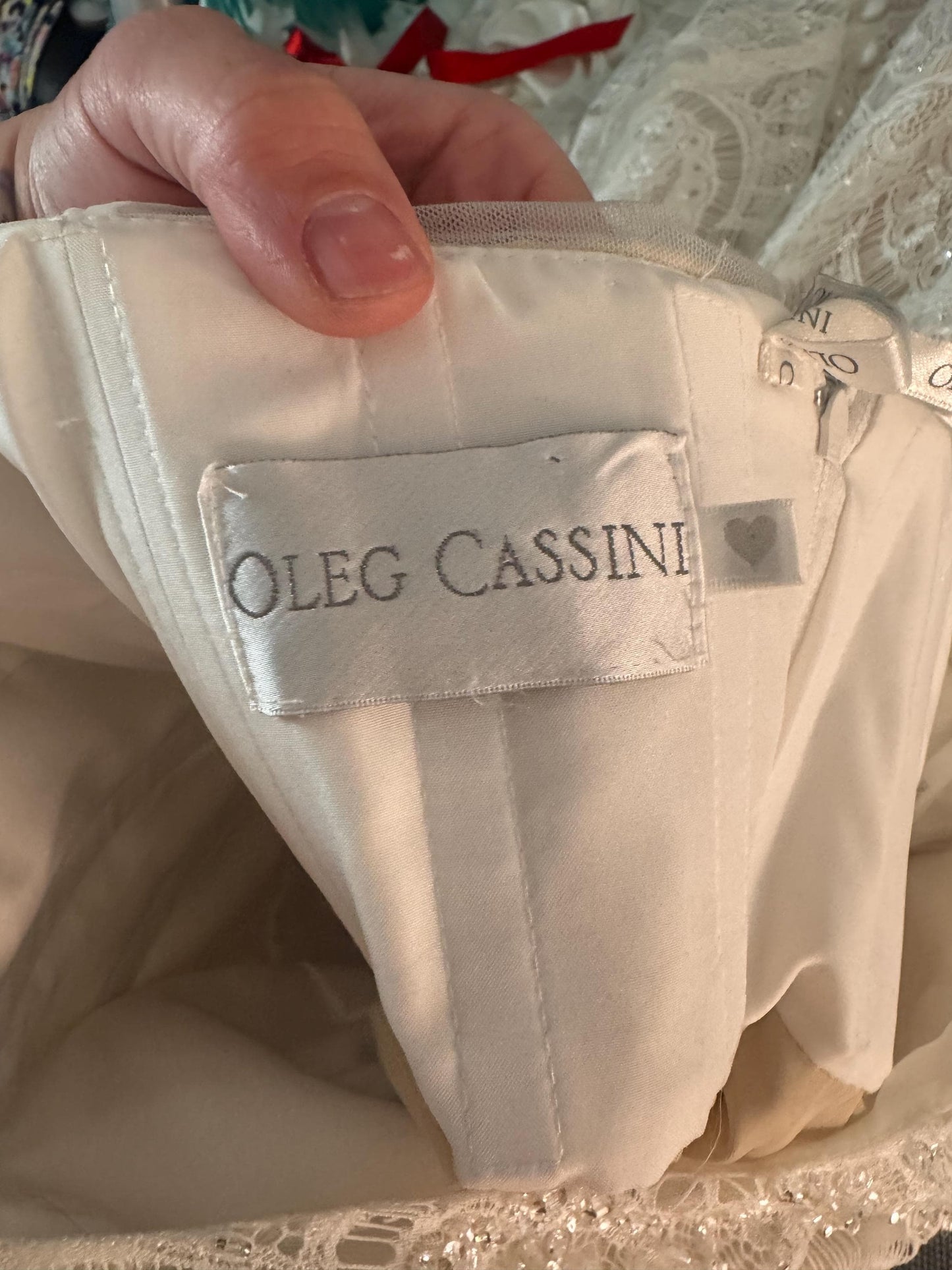 Oleg Cassini Ivory 3/4 Sleeve Beaded Scalloped Patterned Crystal Detailing Short Train Wedding Dress Modest Lace Embellished Size 12