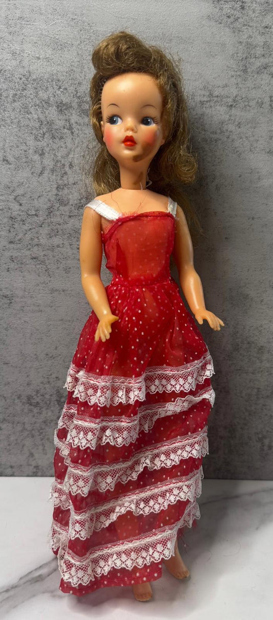 Ideal Tammy Doll B5-12 – 1960s Glamour Doll in Red Lace Dress – Ideal Toy Corp