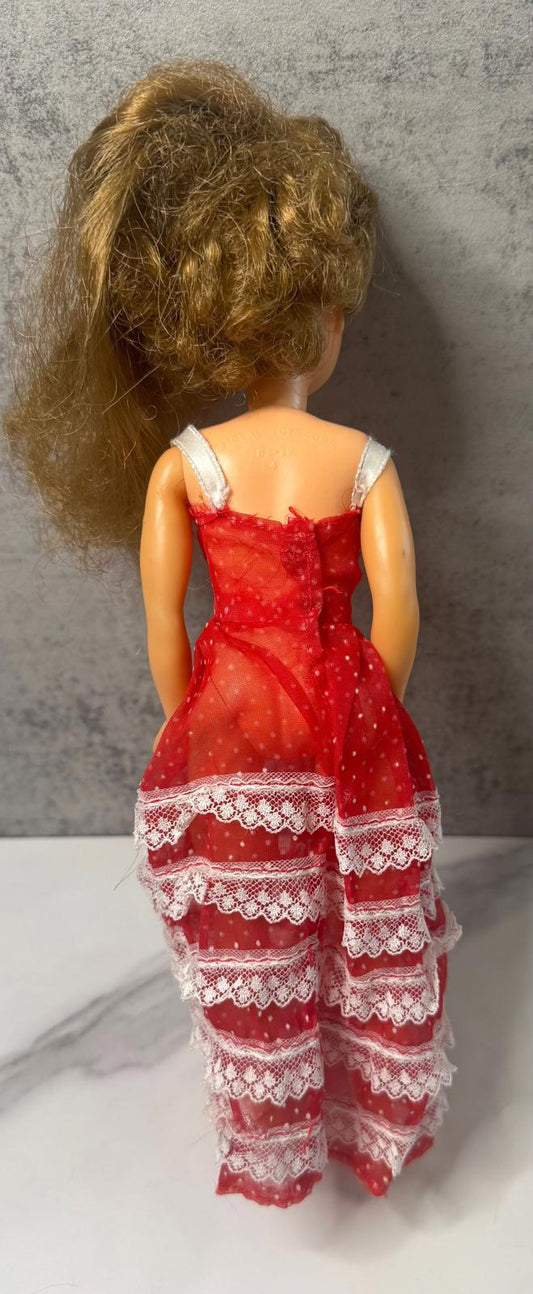 Ideal Tammy Doll B5-12 – 1960s Glamour Doll in Red Lace Dress – Ideal Toy Corp