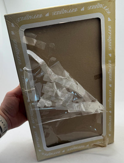 Effanbee Mary Poppins 1982 Collectors Storybook Plastic Doll Complete With Box Full Outfit Bag Wrist Tag And Stand Near Perfect Condition