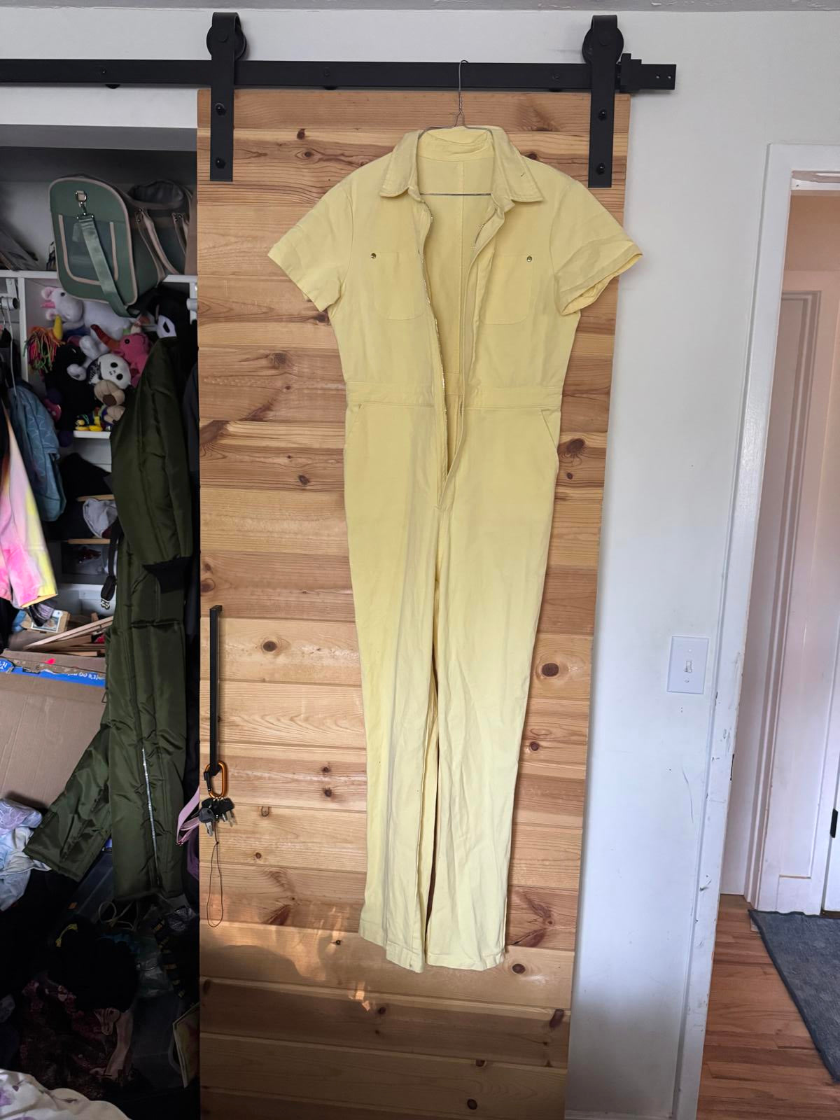 Everlane Short Sleeve Utility Jumpsuit in Buttercream Minimalist Workwear Chic