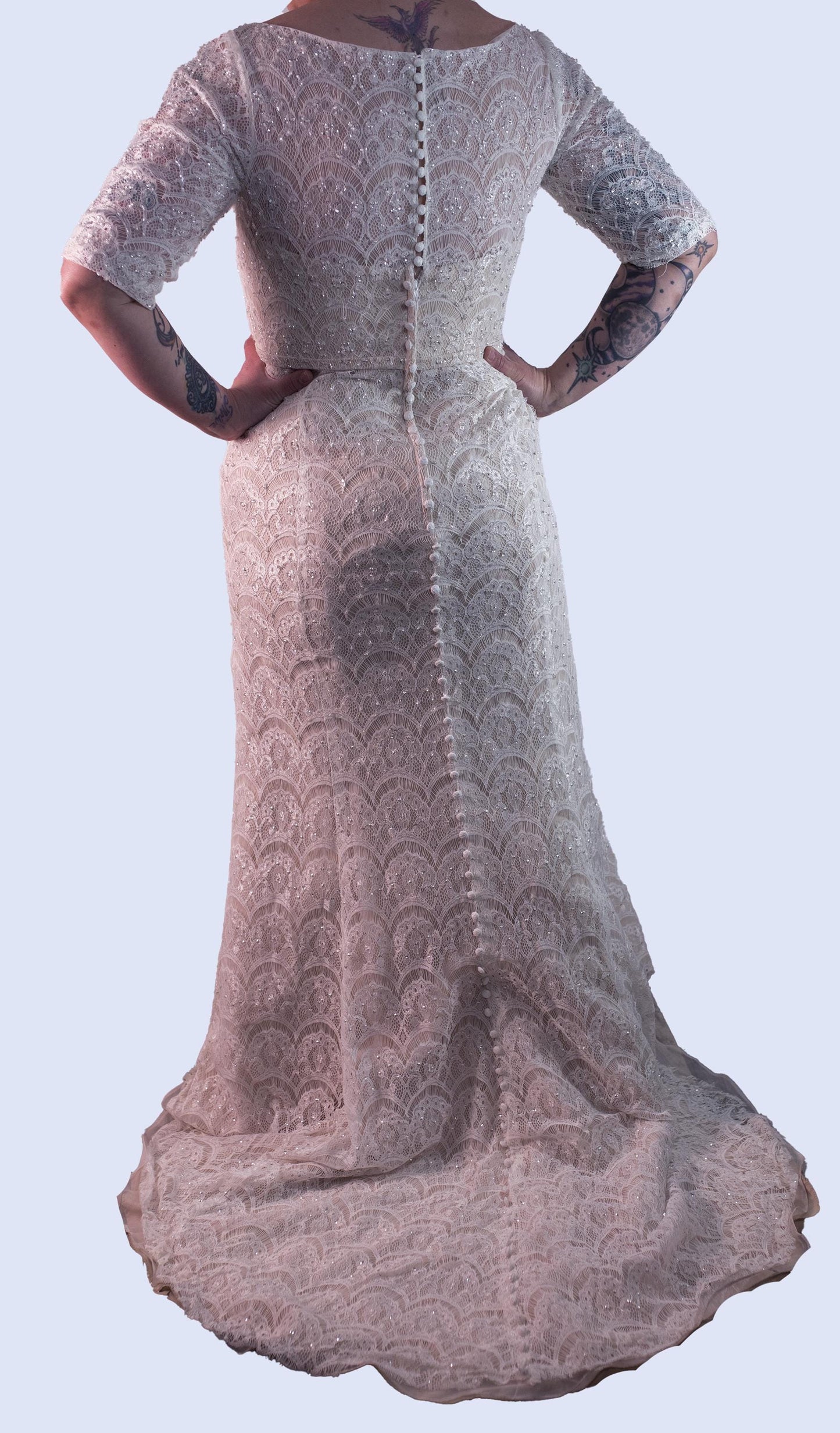 Oleg Cassini Ivory 3/4 Sleeve Beaded Scalloped Patterned Crystal Detailing Short Train Wedding Dress Modest Lace Embellished Size 12